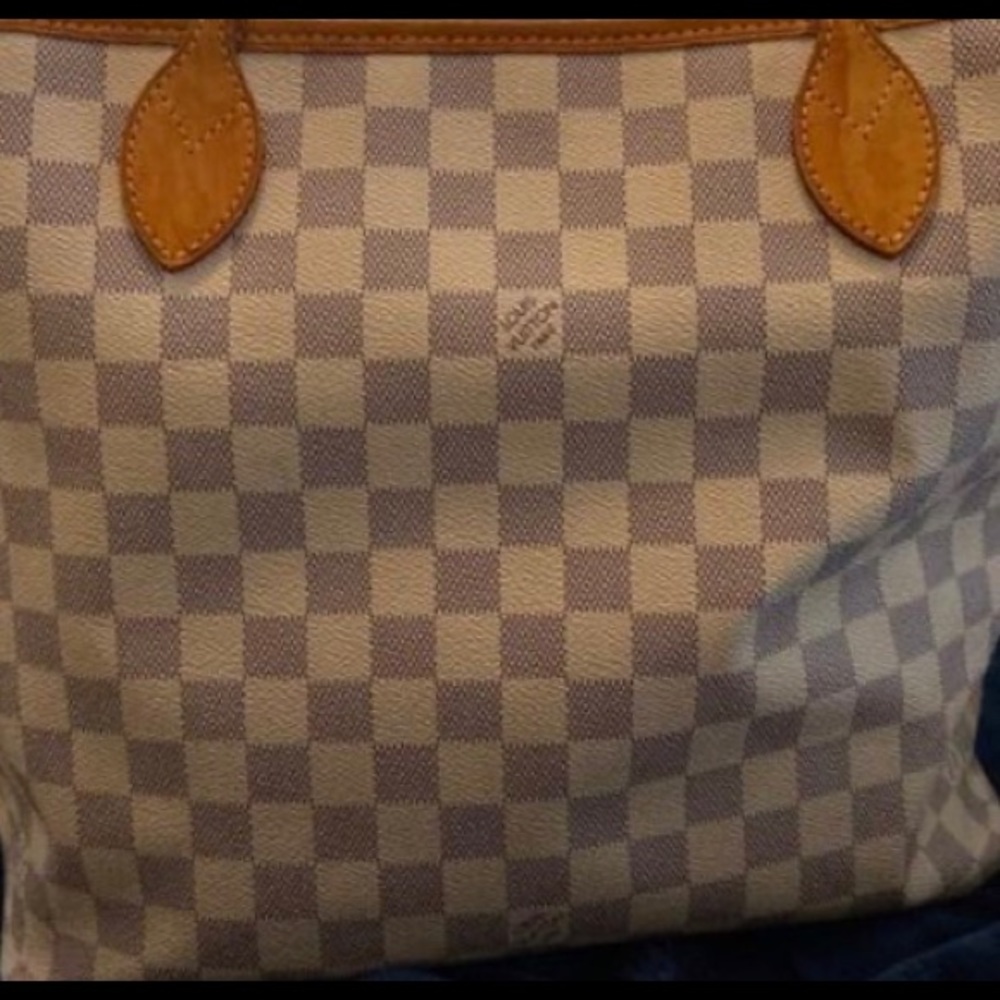 Louis Vuitton Neverfull
